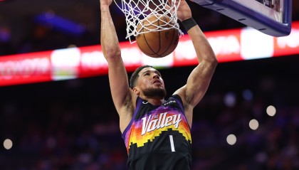 乐鱼体育-布克：有些赛季我数据更好时没进全明星 这次是归功于球队成功