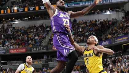 乐鱼体育app-湖人夏天版图已经写好，新星超级顶薪，老詹回如何选择？|季后赛|东契奇|勒布朗·詹姆斯|里夫斯|首轮_新浪体育_新浪新闻