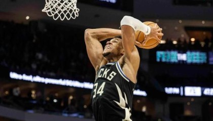 乐鱼体育-雄鹿击败绿军逼近对手，字母哥却不在意头名交椅