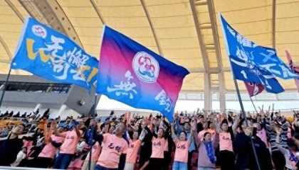 乐鱼体育-全员亮相 10后出战 无锡队出征2026“苏超”
