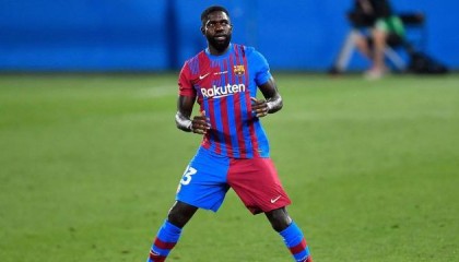 乐鱼官网-最该离队之人却被续约，巴萨神操作注册费兰托雷斯